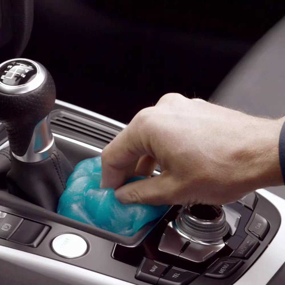 Cleaning gel for car interiors – обзор и цена Dirt Brush Interior